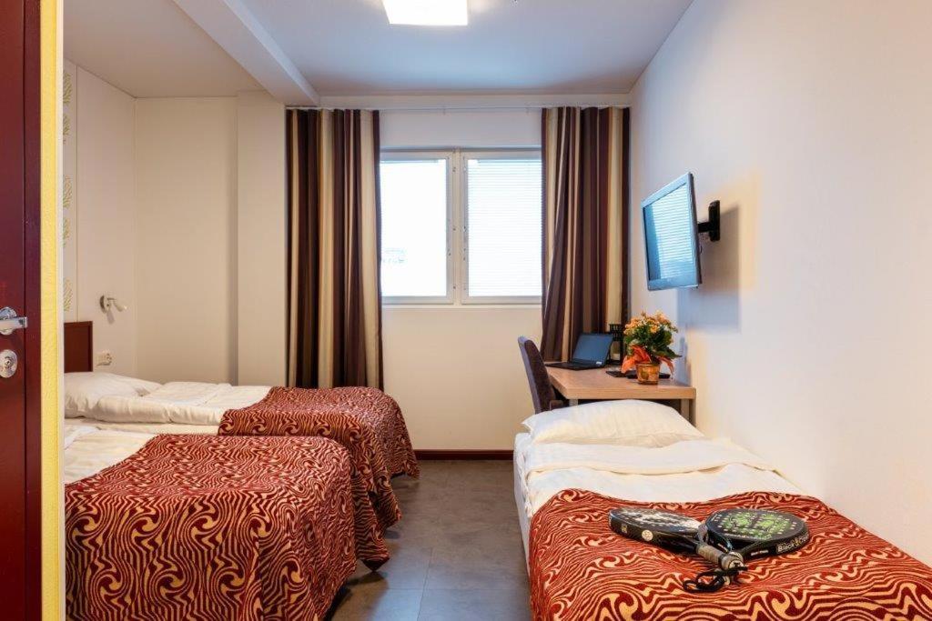 סאלו Hotel Salora מראה חיצוני תמונה