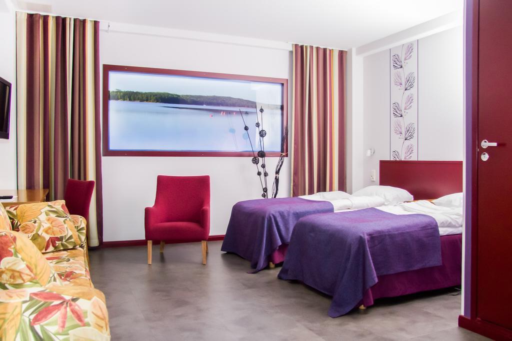 סאלו Hotel Salora מראה חיצוני תמונה